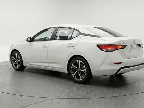 Used 2025 Nissan Sentra SV FWD image 6