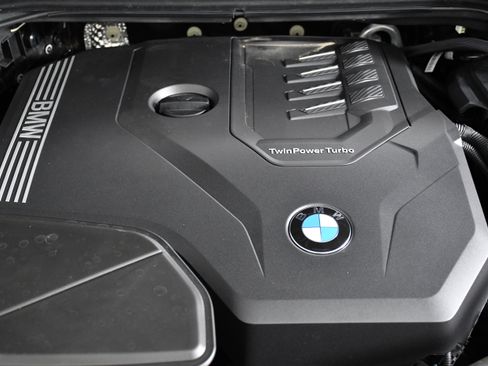 Used 2025 BMW X4 xDrive30i image 37