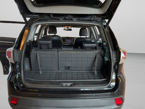 Used 2016 Toyota Highlander Limited FWD image 36