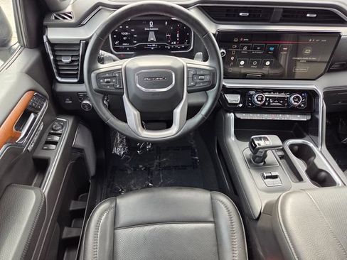 Used 2023 GMC Sierra 1500 Denali w/ Denali Reserve Package AWD/4WD image 13