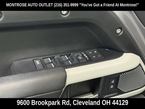 Used 2024 Land Rover Defender 110 S AWD/4WD image 15