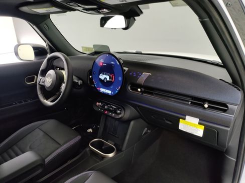 New 2026 MINI Cooper 4-Door Hardtop image 24