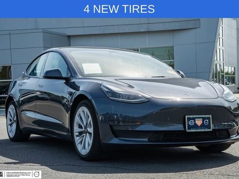 Used 2022 Tesla Model 3 RWD image 1