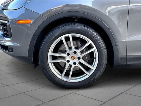 Used 2020 Porsche Cayenne image 10