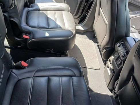 Used 2019 GMC Acadia Denali image 22