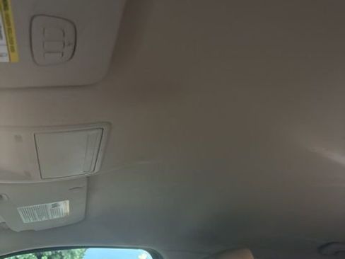 Used 2019 Ford Ranger Lariat w/ Equipment Group 501A Mid image 10