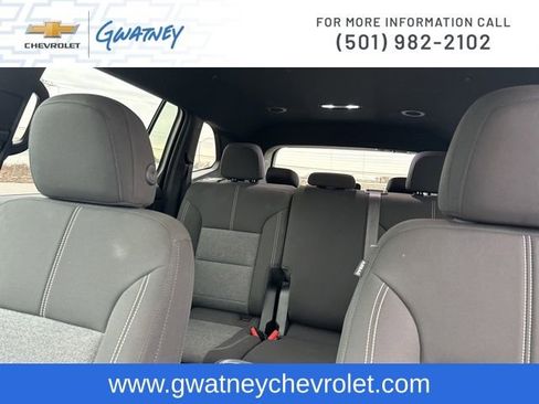 Used 2025 GMC Acadia Elevation image 26