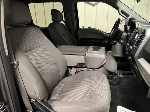 Used 2015 Ford F150 XLT image 24