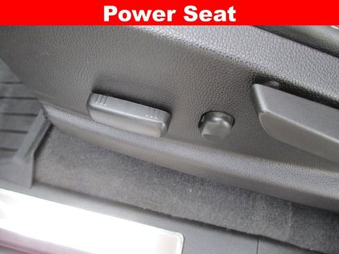 Used 2021 GMC Canyon Denali image 25