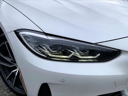 Used 2023 BMW 430i xDrive Convertible w/ Premium Package image 25