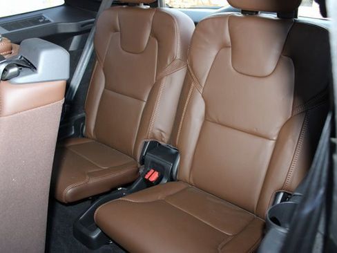 Used 2024 Volvo XC90 B6 Ultimate w/ Protection Package Premier image 7