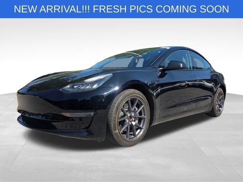 Used 2022 Tesla Model 3 Long Range AWD/4WD image 13