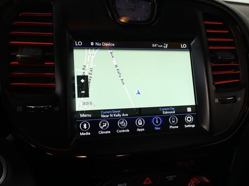 Used 2023 Chrysler 300 S w/ Comfort Group RWD image 7