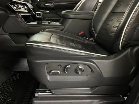 Used 2022 GMC Sierra 1500 AT4X AWD/4WD image 33