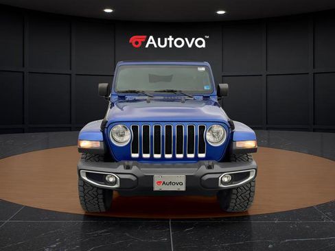 Used 2018 Jeep Wrangler Unlimited Sahara image 8