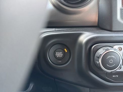 Used 2023 Jeep Wrangler Willys image 34