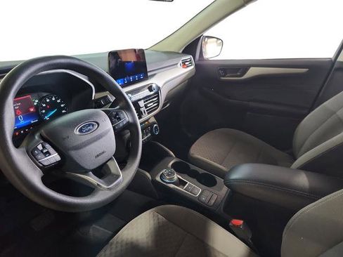 Used 2022 Ford Escape SE AWD/4WD image 7