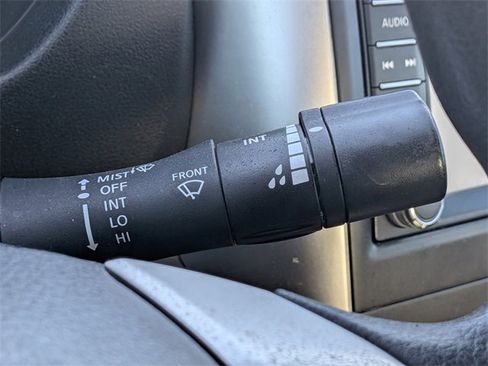 Used 2019 Nissan Versa SV image 27