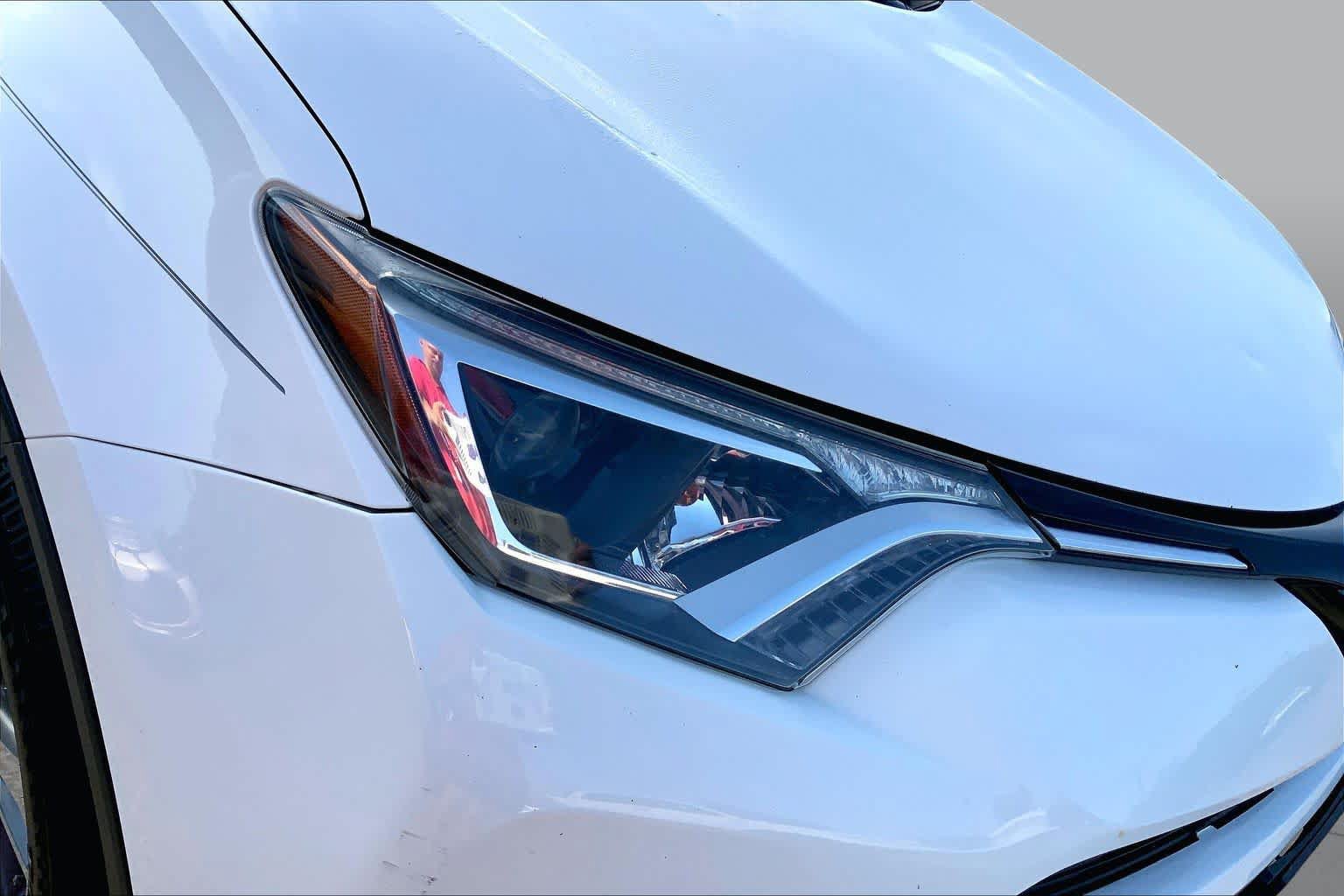 Used 2016 Toyota RAV4 XLE FWD image 25