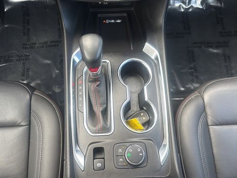 Used 2023 Chevrolet Traverse RS AWD/4WD image 42