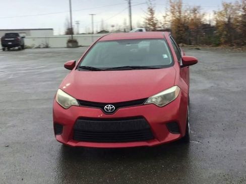 Used 2014 Toyota Corolla LE image 3