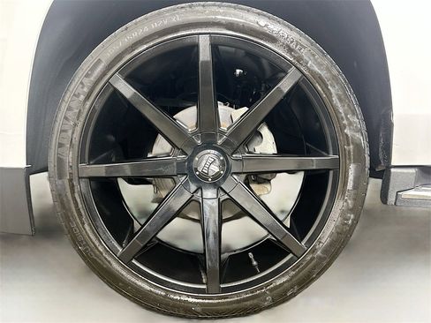 Used 2018 Chevrolet Tahoe Premier w/ Max Trailering Package image 39