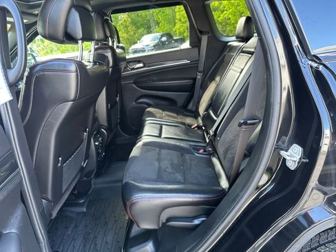 Used 2021 Jeep Grand Cherokee Trailhawk w/ Premium Lighting Group AWD/4WD image 14