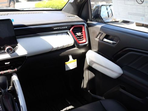New 2026 GMC Canyon AT4X AWD/4WD image 21