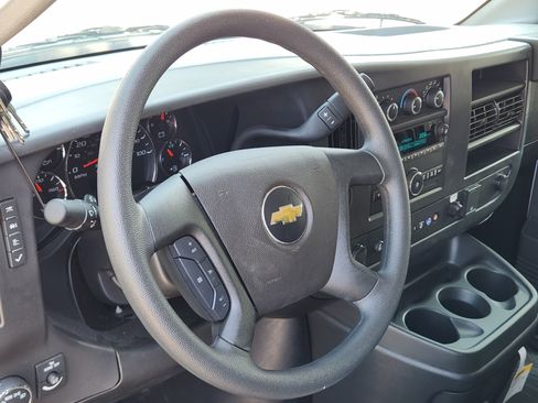 New 2025 Chevrolet Express 3500 w/ Power Convenience Package image 33