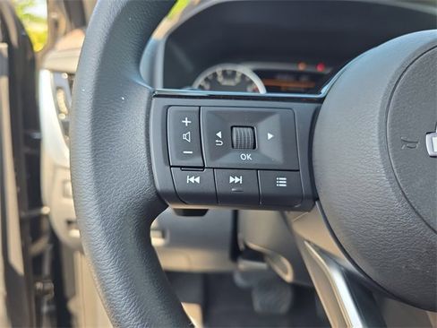 Certified 2023 Nissan Rogue SV image 16