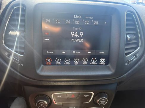 Used 2020 Jeep Compass Trailhawk AWD/4WD image 15
