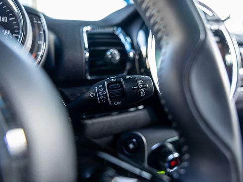 Used 2019 MINI Cooper Clubman S w/ Driver Assistance Package image 37