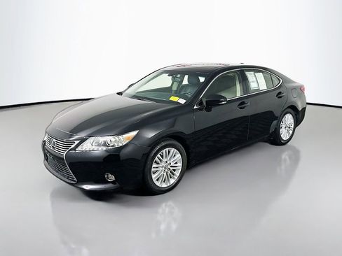 Used 2015 Lexus ES 350 w/ Luxury Package image 3