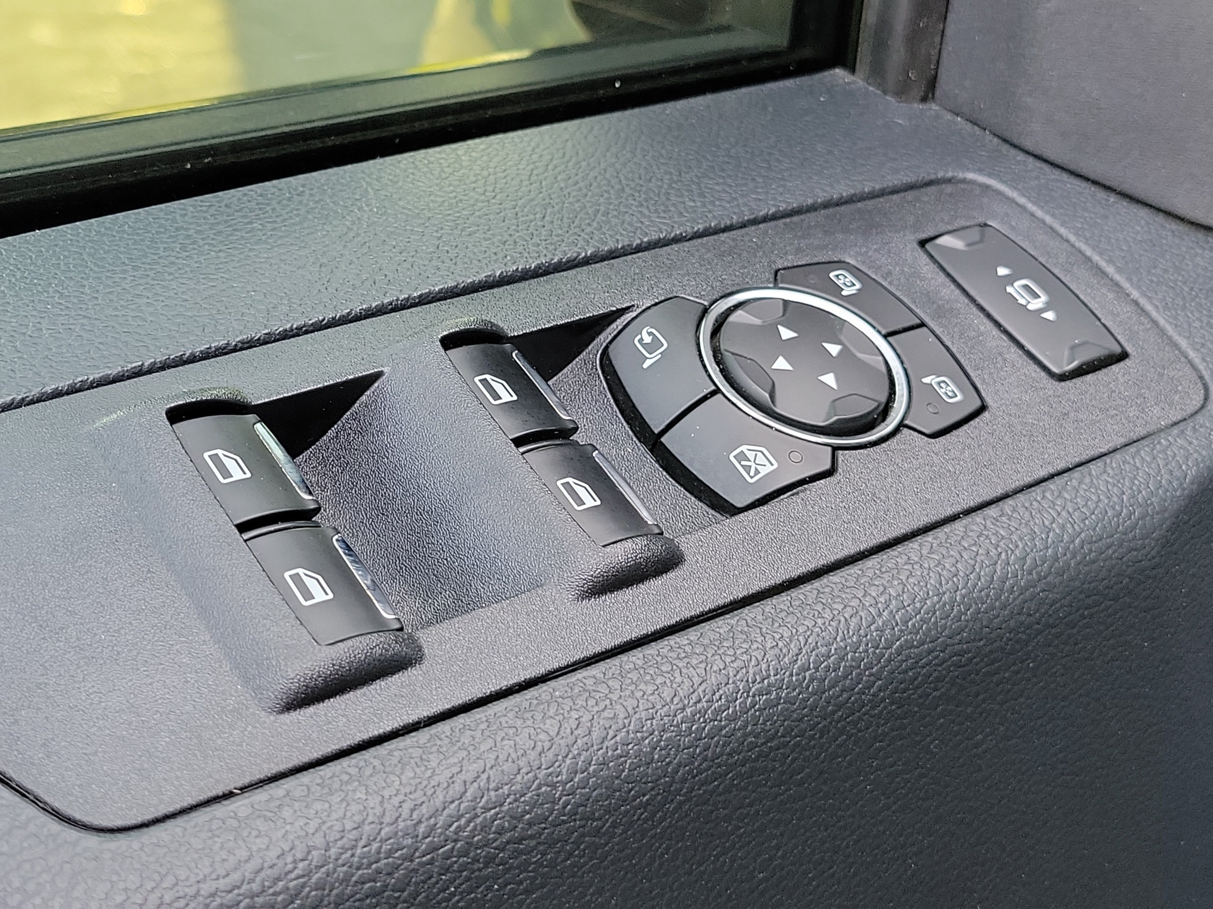 Used 2022 Ford F250 Platinum AWD/4WD image 23