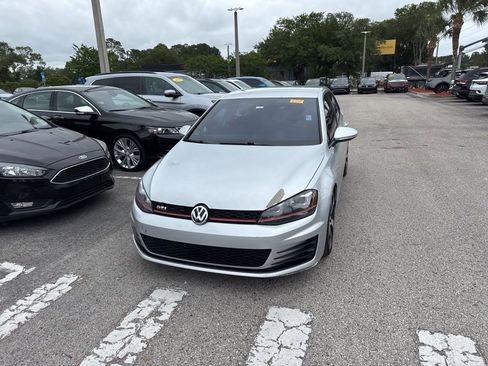 Used 2015 Volkswagen GTI SE FWD image 6