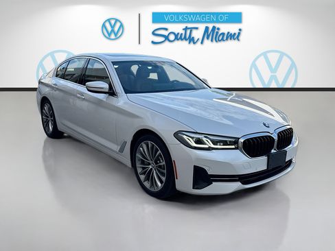Used 2022 BMW 530i xDrive w/ Premium Package AWD/4WD image 1