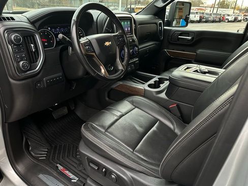 Used 2020 Chevrolet Silverado 2500 High Country w/ Z71 Off-Road Package image 10
