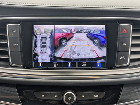 Used 2024 Buick Enclave Premium image 27