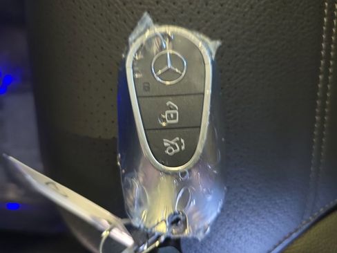 Certified 2025 Mercedes-Benz C 300 Sedan image 37