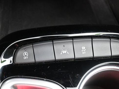 Used 2025 Buick Encore GX Preferred FWD image 31