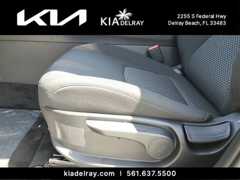 New 2026 Kia Sportage LX FWD image 18