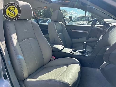 Used 2012 INFINITI G25 Journey image 16