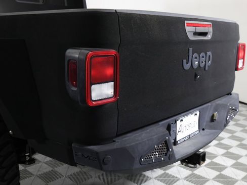 Used 2022 Jeep Gladiator Sport image 65