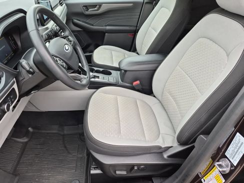 Used 2023 Ford Escape Active AWD/4WD image 16