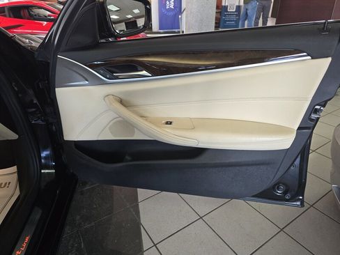 Used 2017 BMW 530i image 13