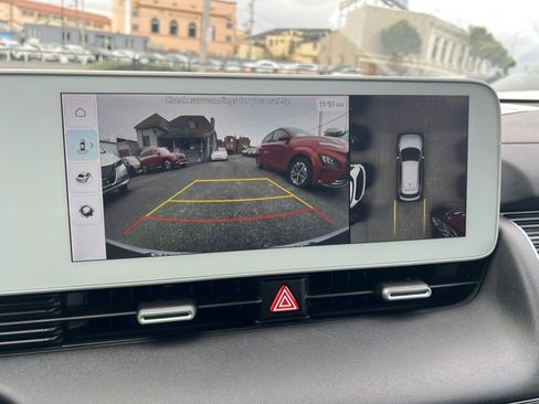 Used 2024 Hyundai Ioniq 5 Limited image 29