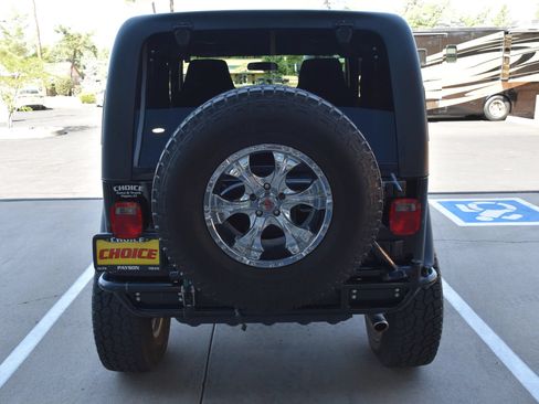 Used 2006 Jeep Wrangler X AWD/4WD image 7