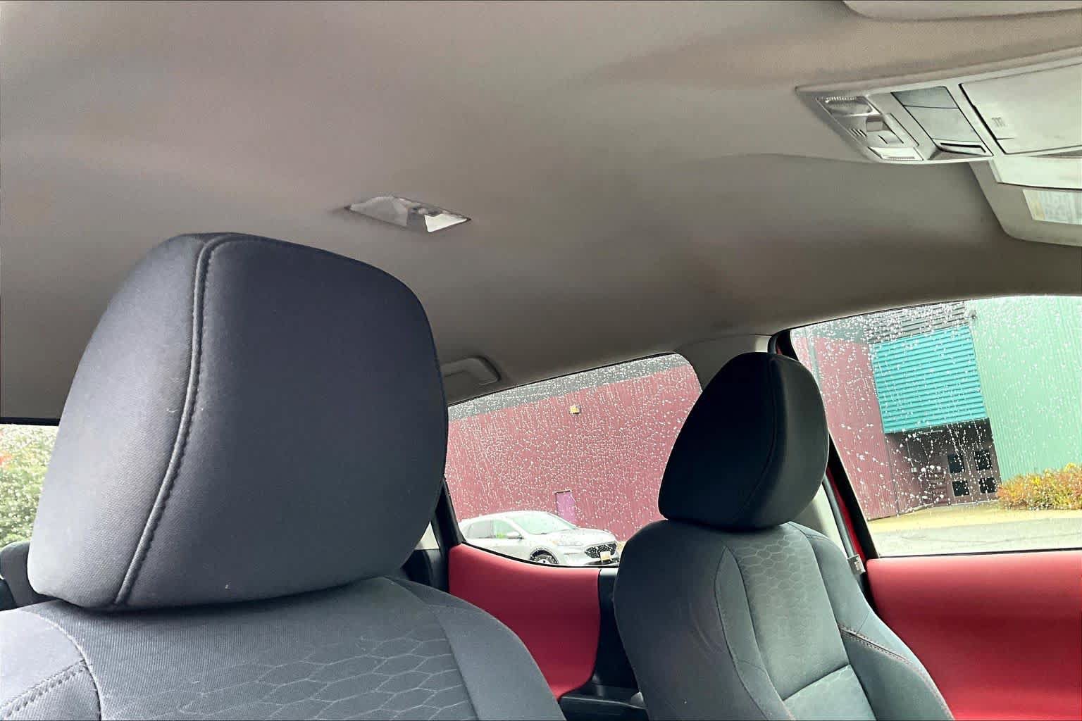 Used 2018 Toyota Tacoma SR5 AWD/4WD image 14