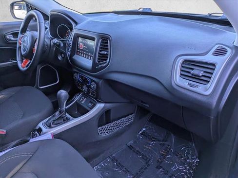 Used 2018 Jeep Compass Sport w/ Tech Group image 20