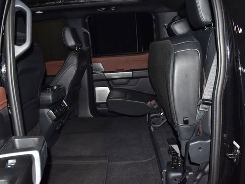 Used 2023 Ford F150 Lariat w/ Equipment Group 502A High image 34